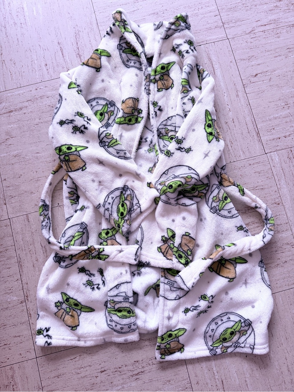 Star Wars White Plush Kids Robe with Green Grogu Print